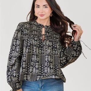 Aureum NWT Women's Tie Blouse Top‎ Black White Size S